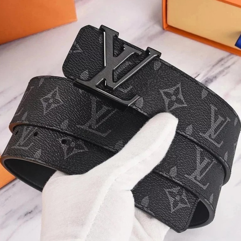 Louis Vuitton black men’s belt